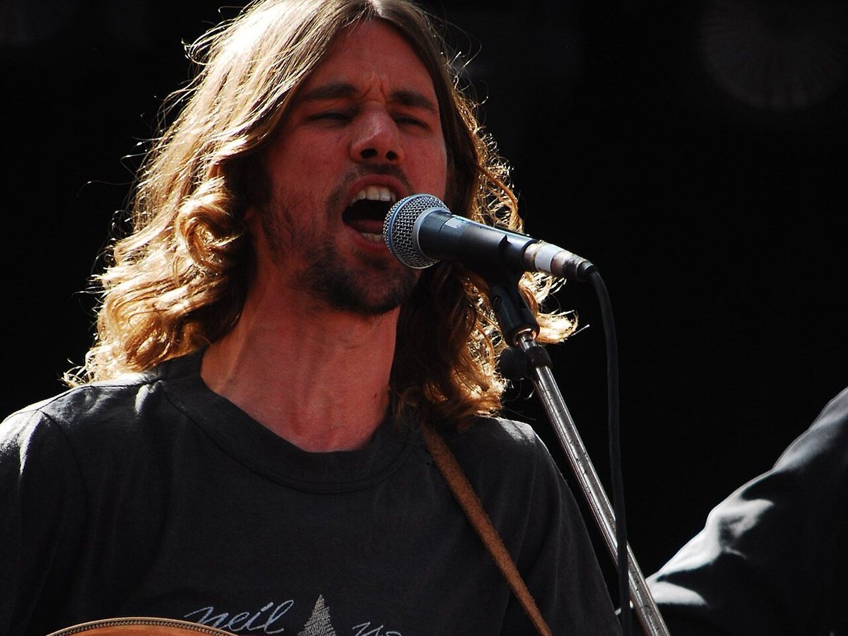 Willie Watson singing with Old Crow Medicine Show at Golden Plains festival near Meredith, Australia, 2009