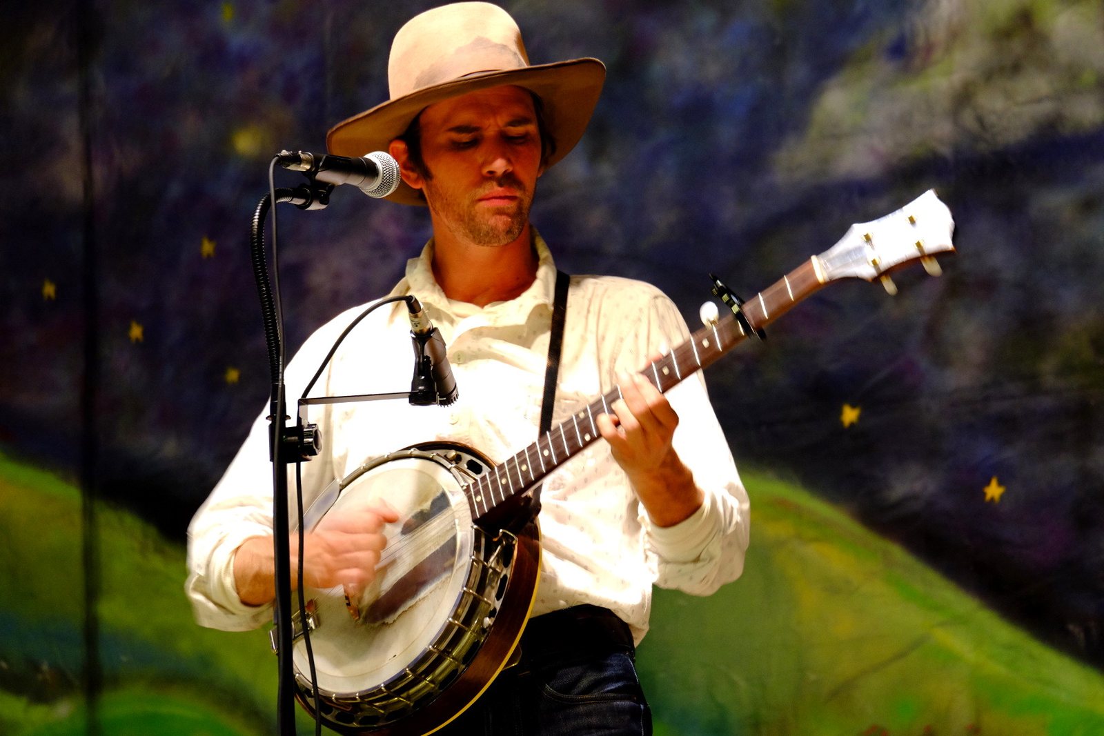 Willie Watson playing five-string banjo at Ossipee Valley Music Festival, Hiram, Maine, 2014