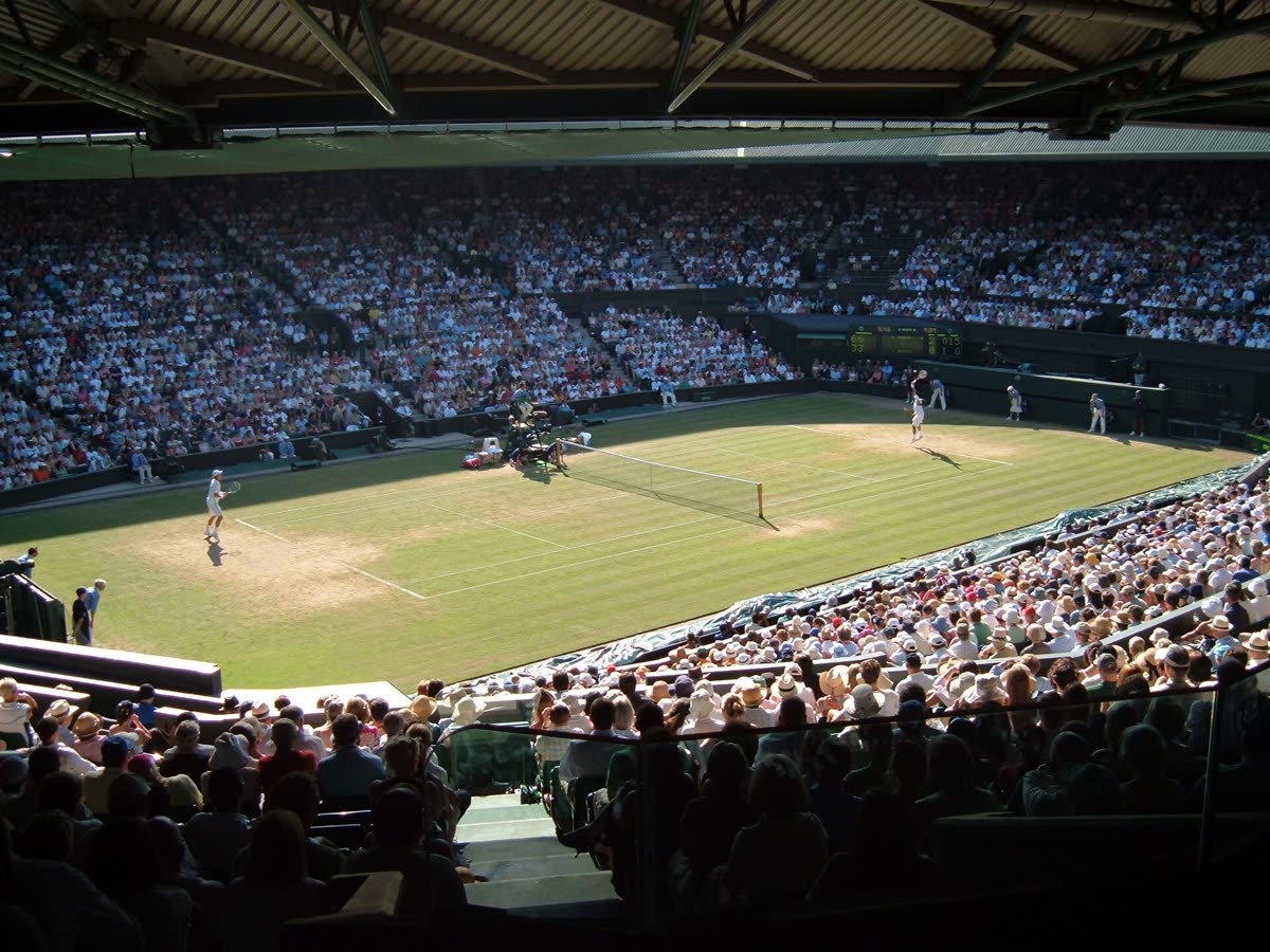 Buy Wimbledon tickets on StubOrder Wide view of Centre Court during a serve at Wimbledon 2006