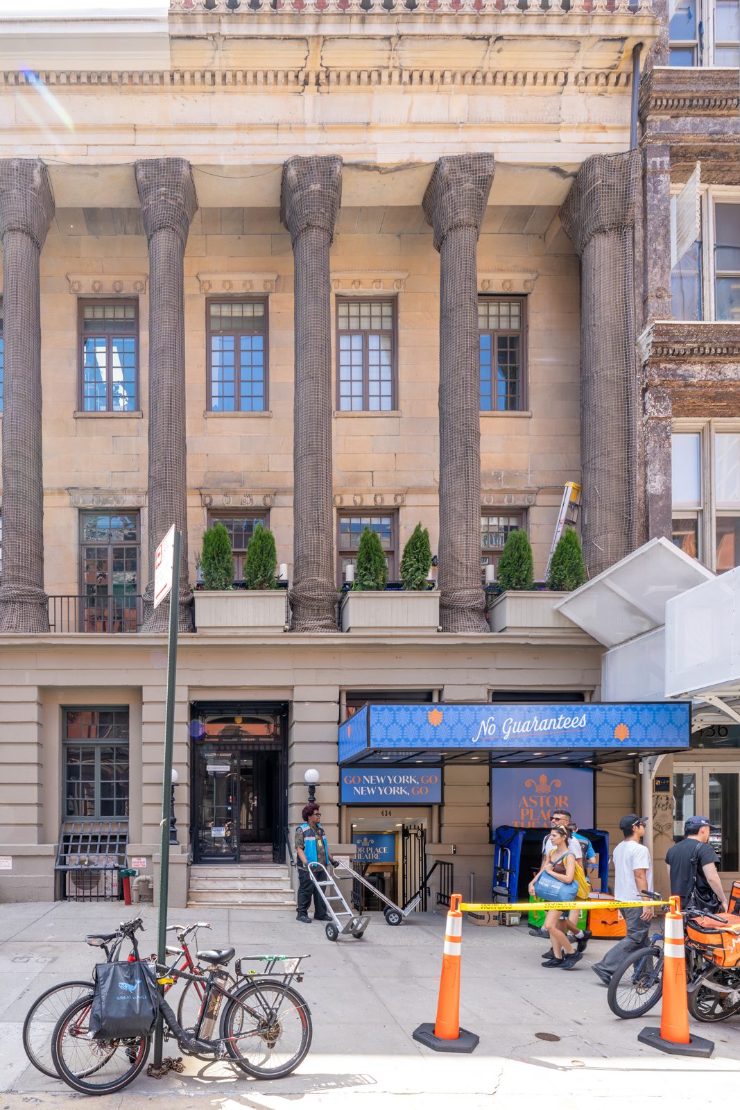 Astor Place Theatre event venue - Astor Place Theatre tickets