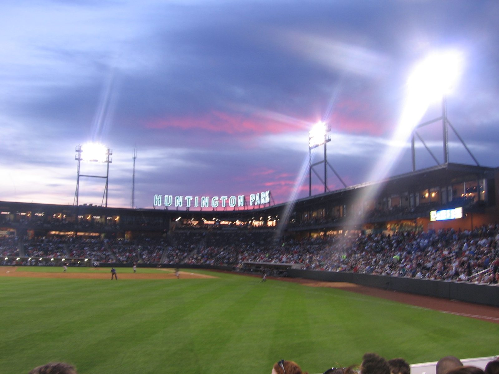 Huntington Park event venue - Huntington Park tickets