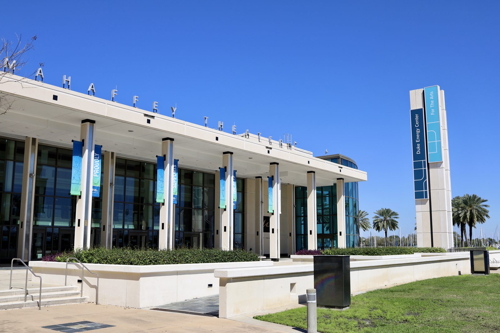 Airports near Mahaffey Theater At The Duke Energy Center for the Arts Mahaffey Theater At The Duke Energy Center for the Arts event venue - Mahaffey Theater At The Duke Energy Center for the Arts tickets