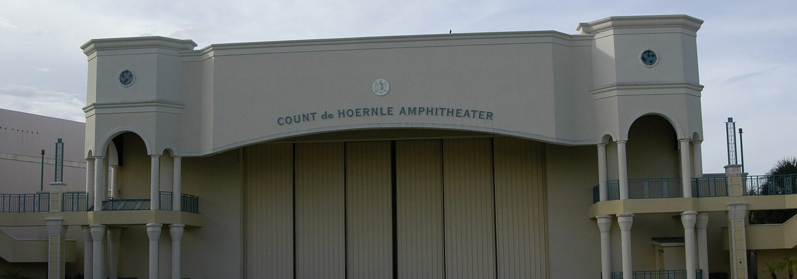 The Count de Hoernle Amphitheatre, the outdoor stage of the Mizner Park Amphitheater, in Boca Raton, Florida - Mizner Park Amphitheater tickets
