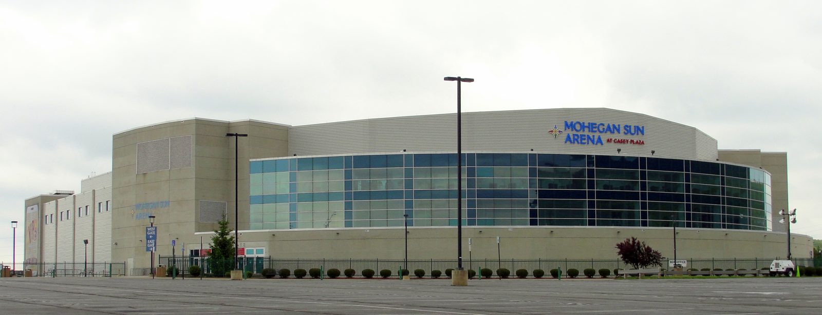 Mohegan Arena at Casey Plaza event venue - Mohegan Arena at Casey Plaza tickets