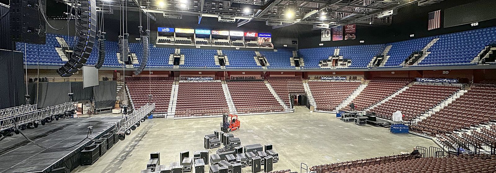 Wide interior view of the seating bowl at Mohegan Sun Arena in Uncasville, Connecticut - Mohegan Sun Arena - CT tickets