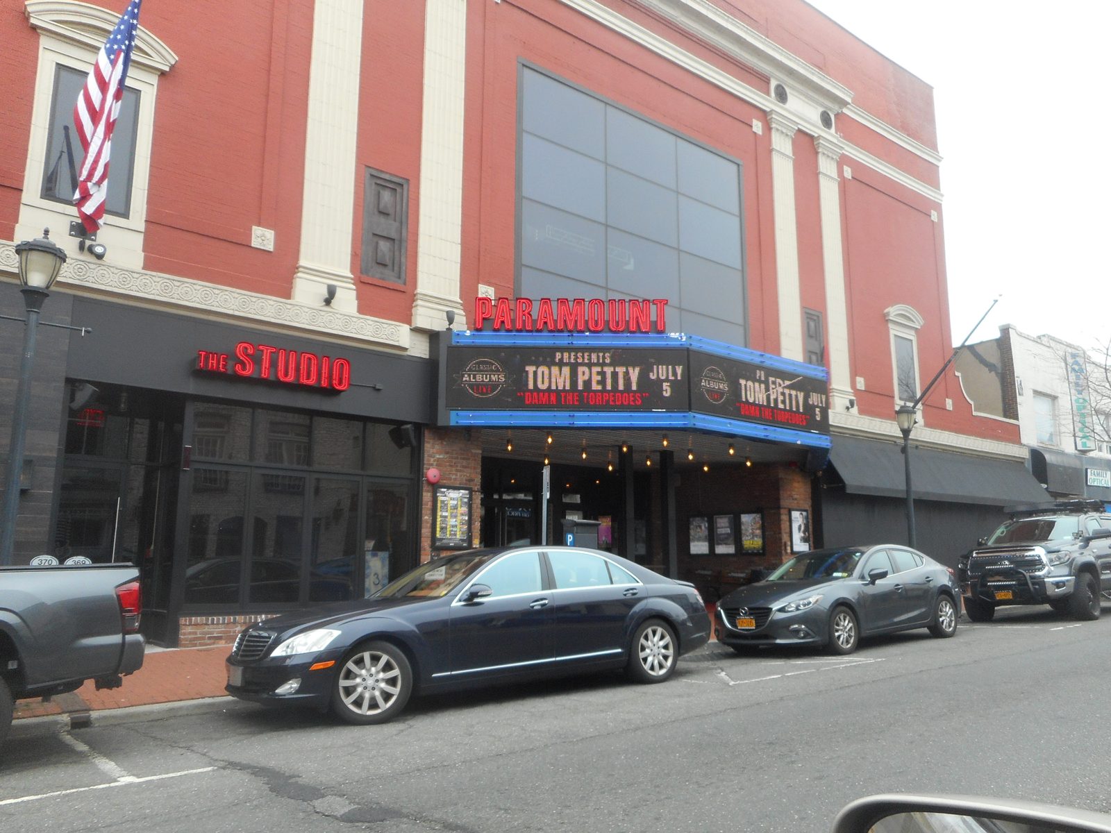 Paramount Theatre - Huntington event venue - Paramount Theatre - Huntington tickets
