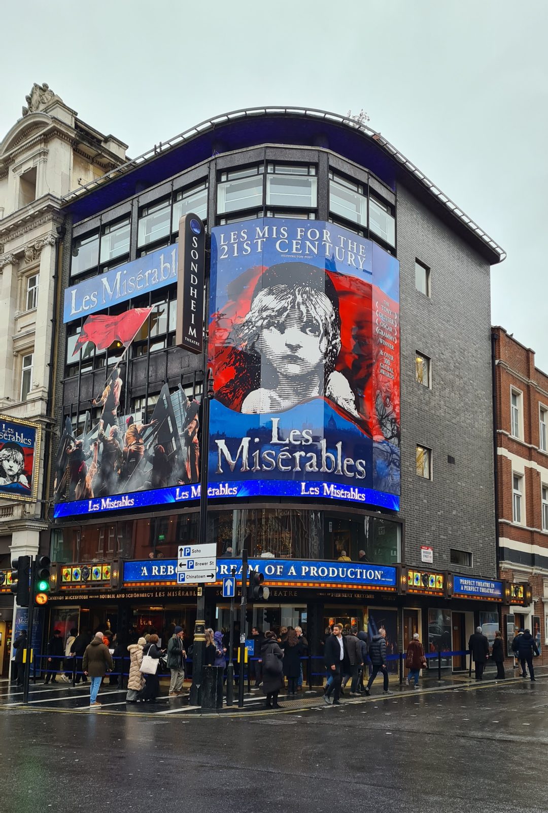 Sondheim Theatre - London event venue - Sondheim Theatre - London tickets