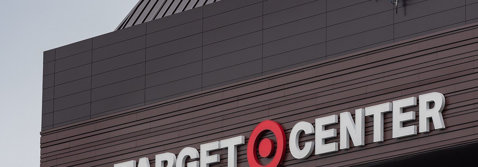 Airports near Target Center Exterior street-level view of the Target Center arena in downtown Minneapolis, Minnesota - Target Center tickets