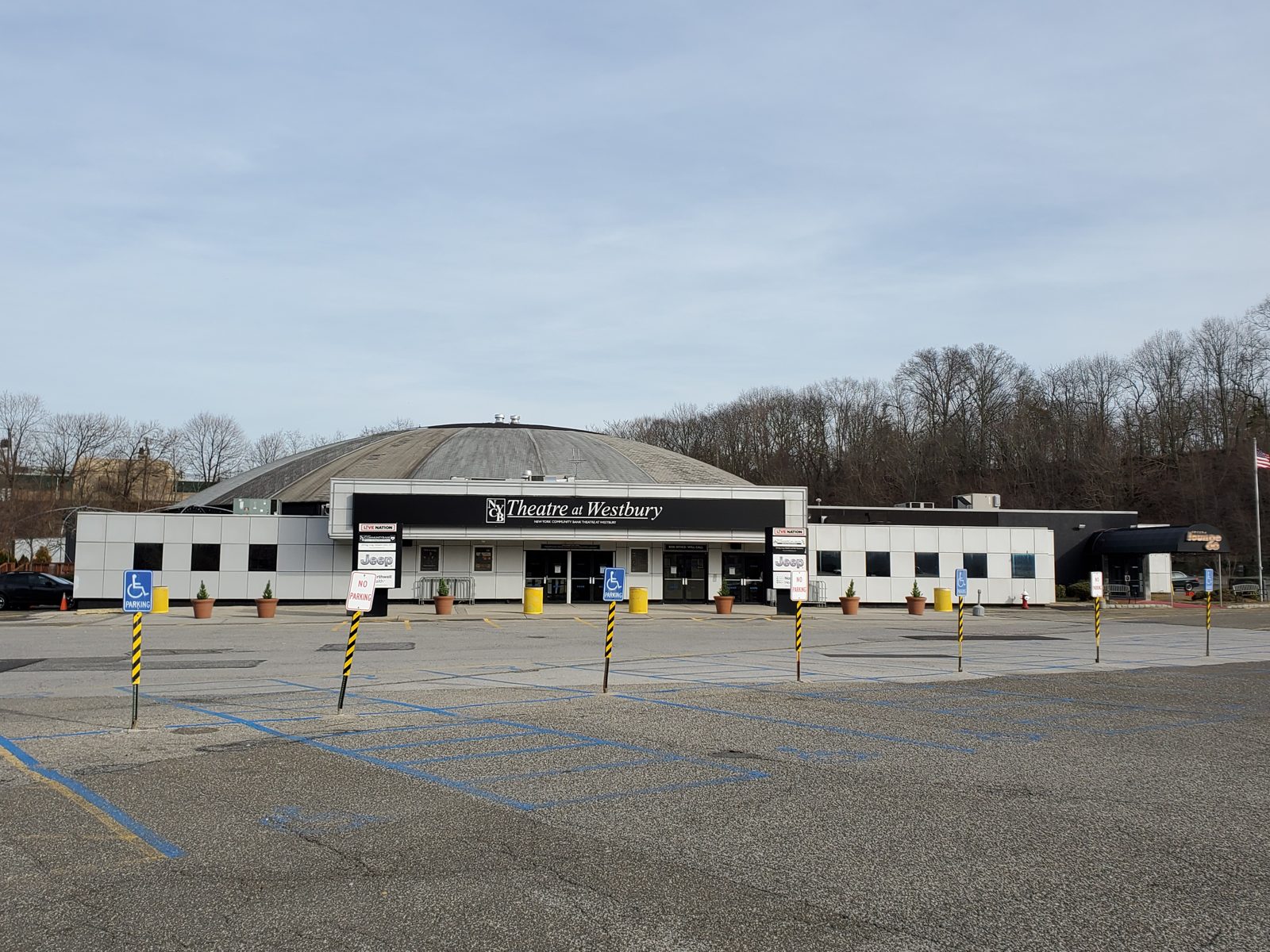 Westbury Music Fair event venue - Westbury Music Fair tickets