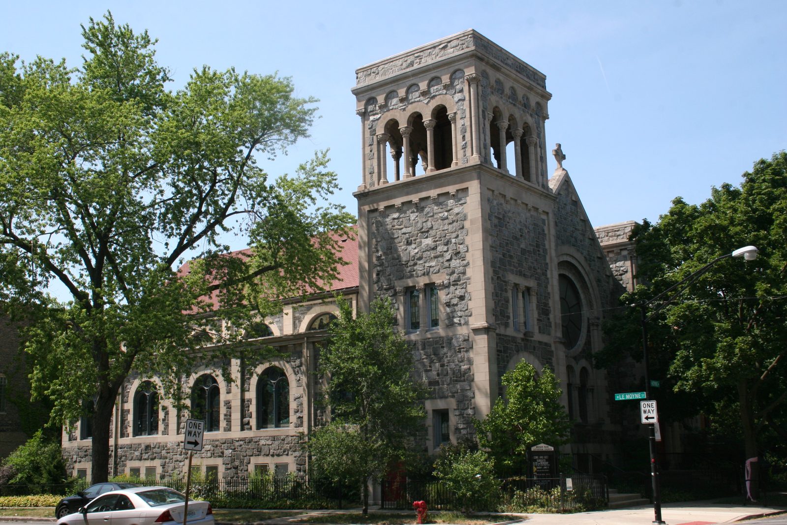 Wicker Park Lutheran Church event venue - Wicker Park Lutheran Church tickets